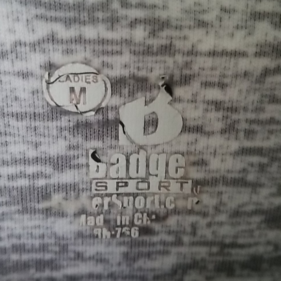 5/$20** Women's Athletic Top - Picture 4 of 6